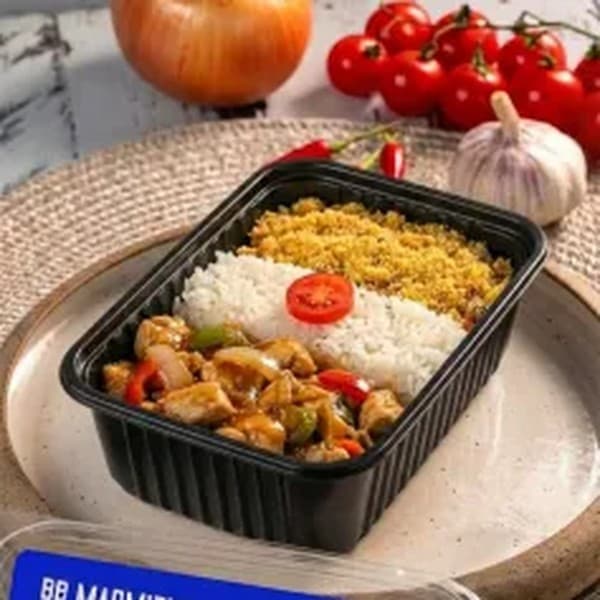 Frango Oriental, Arroz branco e Farofa