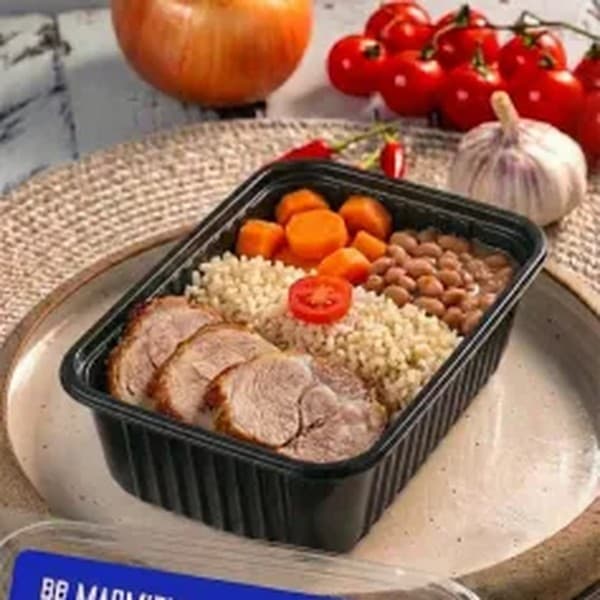 Pernil com Arroz integral, Cenoura e feijão